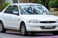 cho thue xe tu lai Ford Laser tai da nang